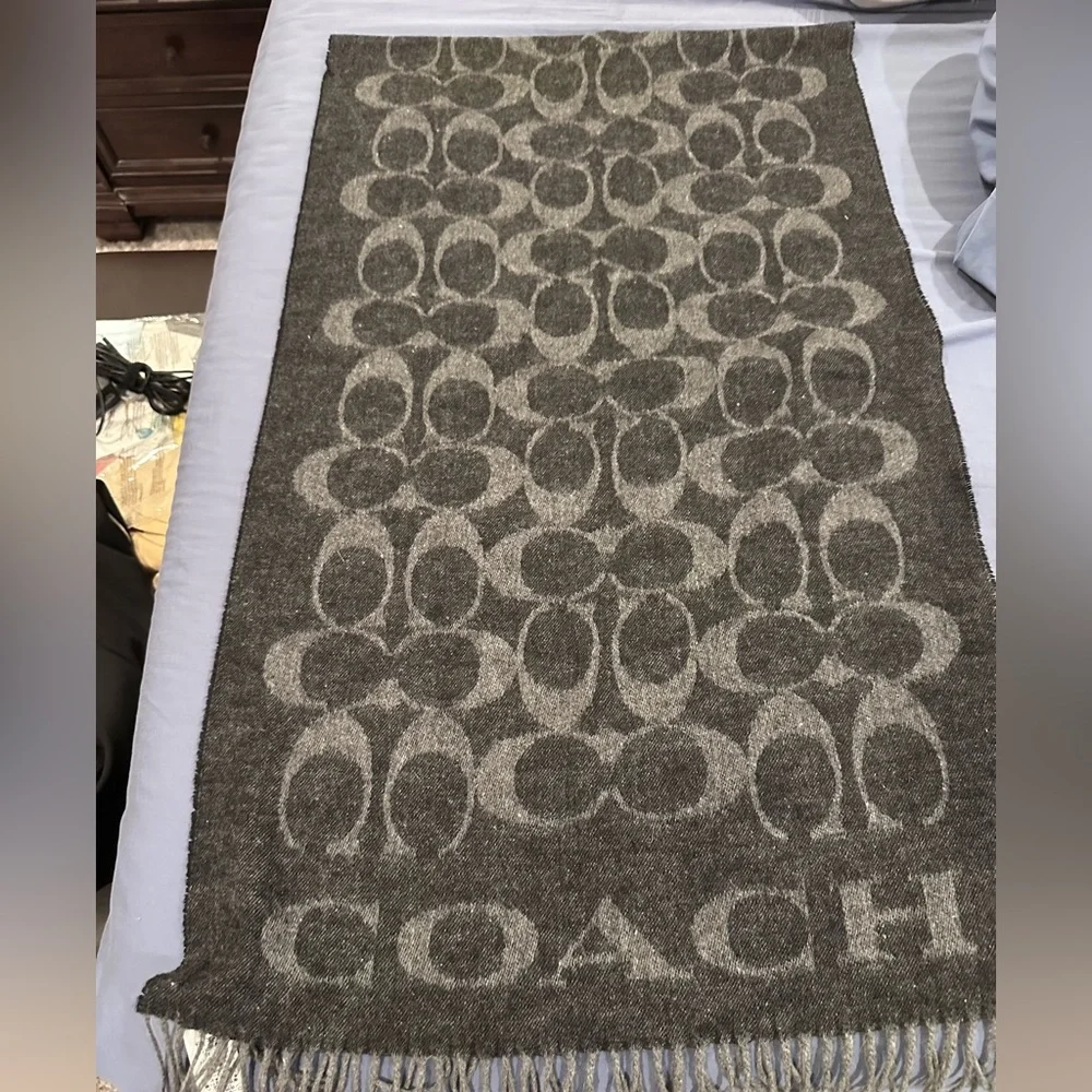 Men’s Coach Scarf
